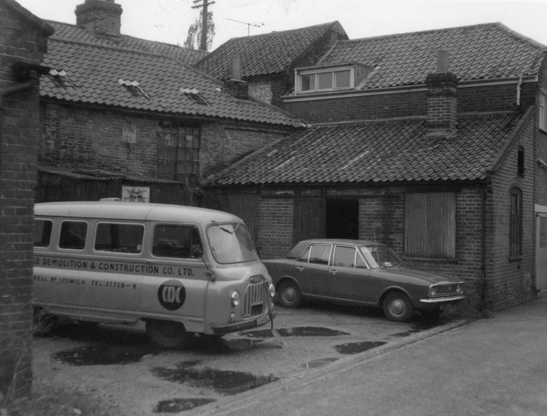Photograph. Bank Loke (North Walsham Archive).