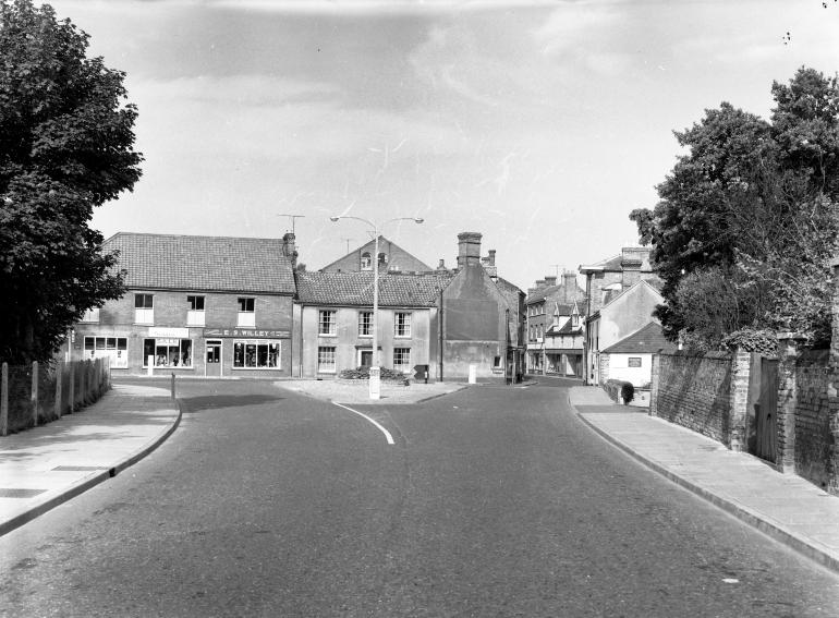 Photograph. The Cedars on New Road / Yarmouth Road (North Walsham Archive).