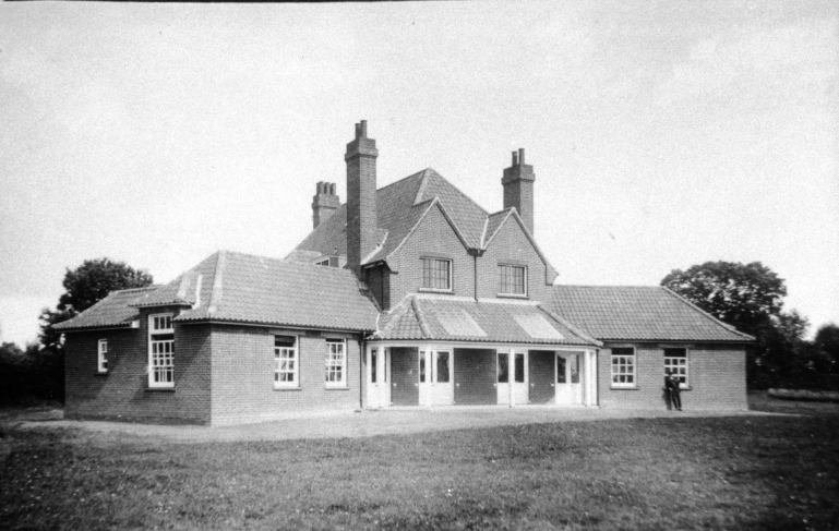 Photograph. Cottage Hospital, North Walsham. (North Walsham Archive).