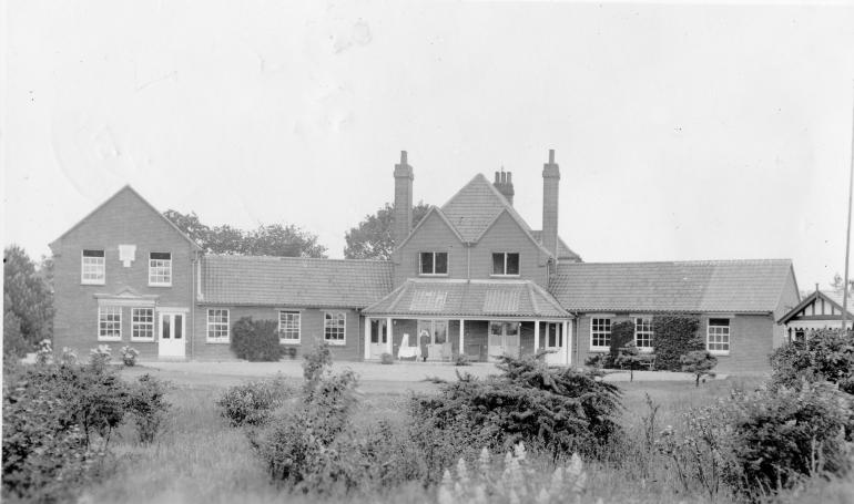 Photograph. Cottage Hospital, Yarmouth Road, North Walsham (North Walsham Archive).