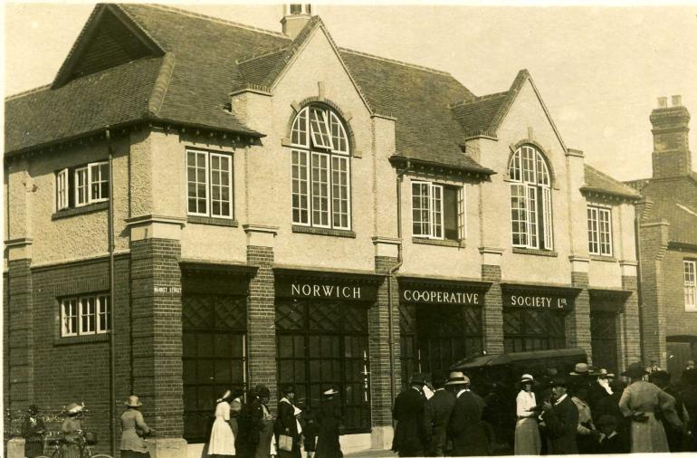 New Co-Op, Market Street, North Walsham (North Walsham Archive) Photograph. New Co-Op, Market Street, North Walsham (North Walsham Archive).
